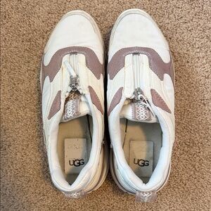 UGG Women's CA805 Front Zip Cream and Tan Casual Shoes Size 10